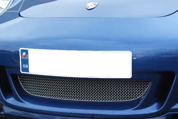 ZPR31304 997.2 GT3- Center Grill