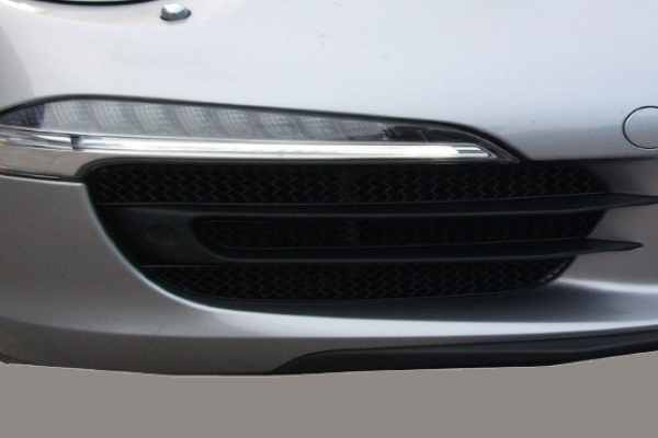 ZPR48113B 991 Carrera 4S with Parking Sensors in Moulding- Outer Grill Set (6) Black