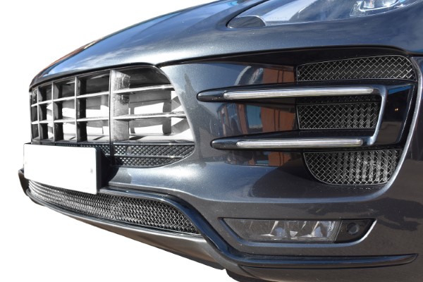 ZPR85014 Macan Turbo- Front Grill Set